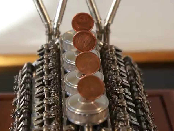 ప్రపంచంలో కెల్లా అతిచిన్న డబ్ల్యూ21 ఇంజన్