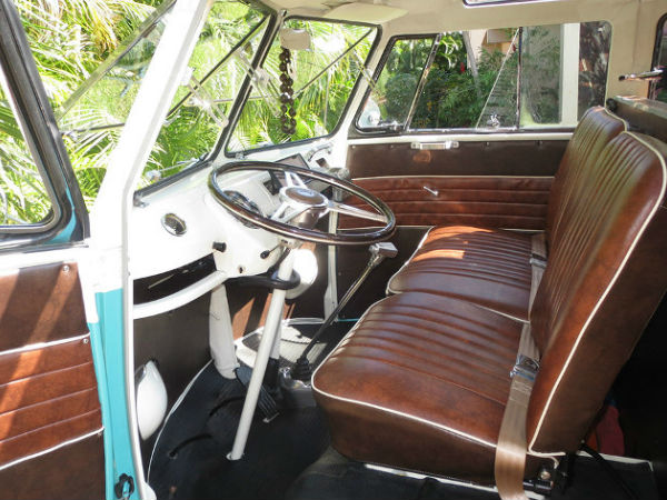 1965 ఫోక్స్‌వ్యాగన్ మైక్రోబస్ లీమోజైన్