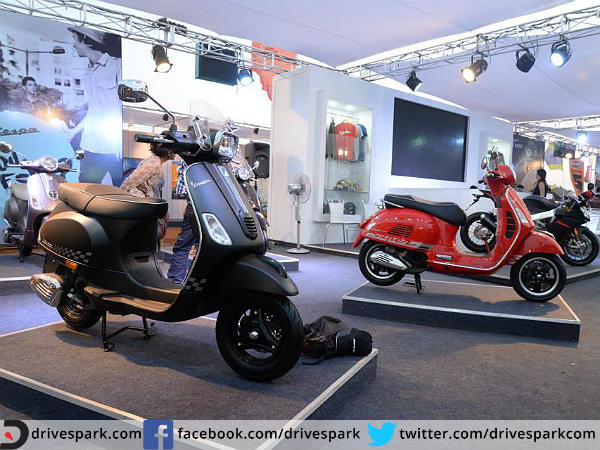 ఇండియా బైక్ వీక్ 2015: వెస్పా జిటిఎస్ 300 స్కూటర్ ప్రదర్శన