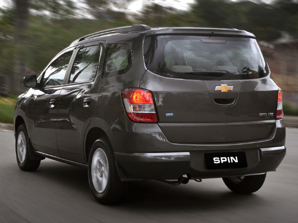 chevrolet spin price in india