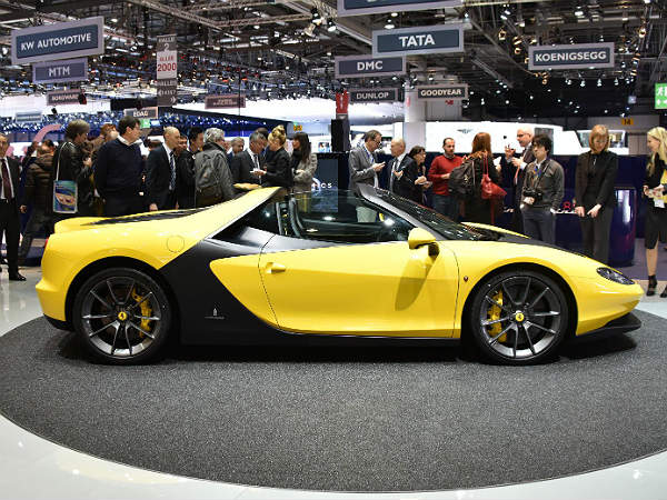 2015 జెనీవా మోటార్ షో: ఫెరారీ సెర్గియో ఆవిష్కరణ