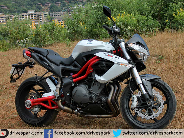 బెనెల్లీ టిఎన్‌టి 899