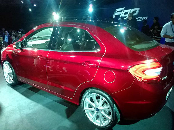 4. ఫోర్డ్ ఫిగో కాంపాక్ట్ సెడాన్