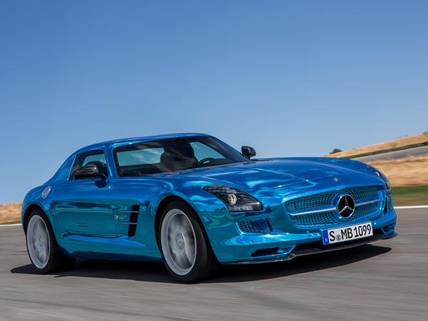 2. మెర్సెడెస్ బెంజ్ ఎస్ఎల్ఎస్ :