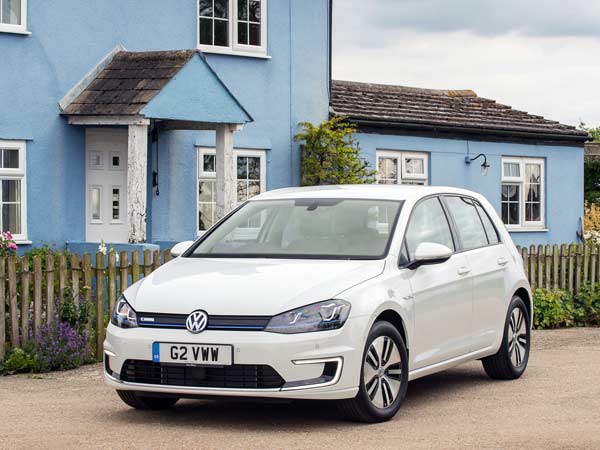 8. ఫోక్స్‌వ్యాగన్ ఈ-గోల్ఫ్ :