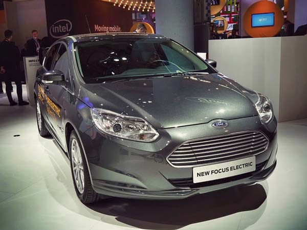 10. ఫోర్డ్ ఫోకస్ ఎలక్ట్రిక్ :