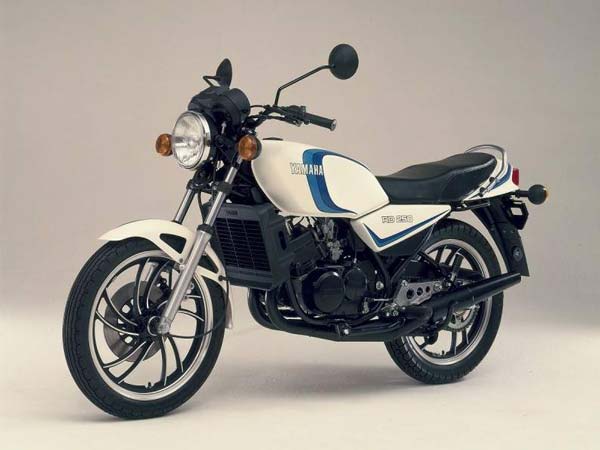 8. యమహా ఆర్‌డీ250 ఎల్‌సి :