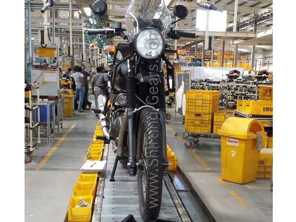 దేశీయ మార్కెట్లోకి రాయల్ ఎన్ఫీల్డ్ హిమాలయన్ అడ్వెంచర్ బైక్