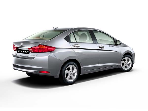 హోండా సిటి ఇంజన్ వివరాలు: