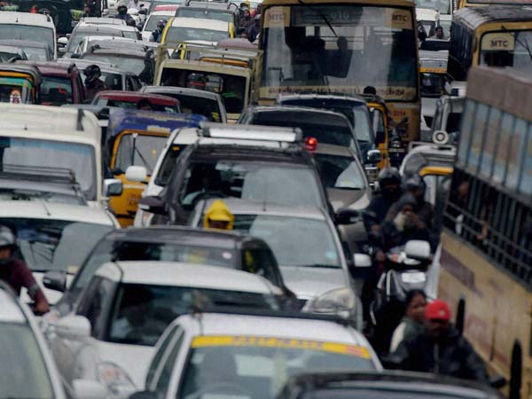 దేశవ్యాప్తంగా కార్లను అత్యధికంగా ఉపయోగిస్తున్న నగరాలు 