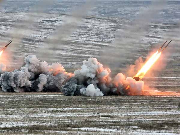  పాకిస్తాన్ సరిహద్దు గేటును స్కార్పియో‌తో బద్దలు కొట్టిన భారతీయుడు.