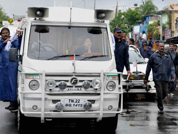 చెన్నైలో తీవ్ర వర్షాల కారణంగా 180 కోట్ల రుపాయలు నష్టపోయిన ఆటోమొబైల్ ఇండస్ట్రీ