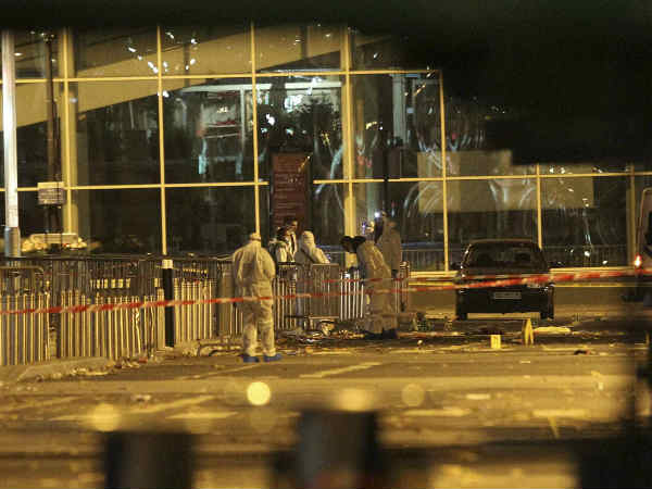 ప్యారిస్ టెర్రరిస్ట్‌ల దాడిని రికార్డ్ చేసిన కారు కెమెరా 