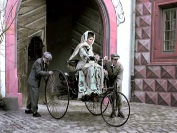  ఆటోమొబైల్స్‌కి ప్రాణం పోసిన కార్ల్ బెంజ్ గురించి కొన్ని ముఖ్యమైన విషయాలు