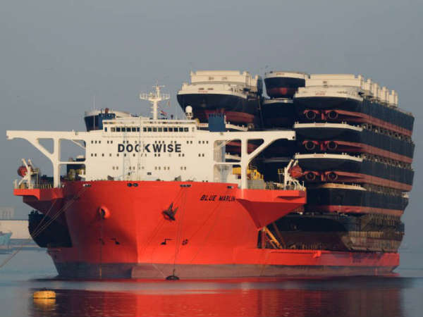 నౌక మీద నౌకలు