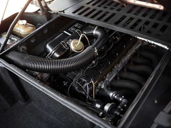  వేలానికి అత్యంత అరుదైన బియమ్‌డబ్ల్యూ యమ్‌1 మోడల్ కారు