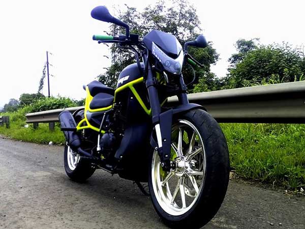 కస్టమైజ్డ్ అల్ట్రా బైక్: దీని అత్యధిక వేగం 340 కి.మీ లు...!!