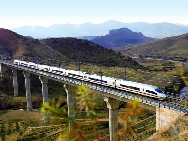  భారత దేశంలో త్వరలో బుల్లెట్ రైళ్లు పరుగులు పెట్టనున్నాయి.