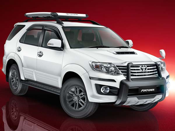  ఉత్తమ డిసెంబర్ ఆఫర్లను ప్రకటించిన టయోటా మోటార్స్