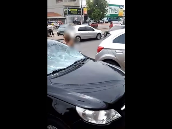  భర్త చేసిన తప్పుకు భార్య చేతిలో హతమైన కారు