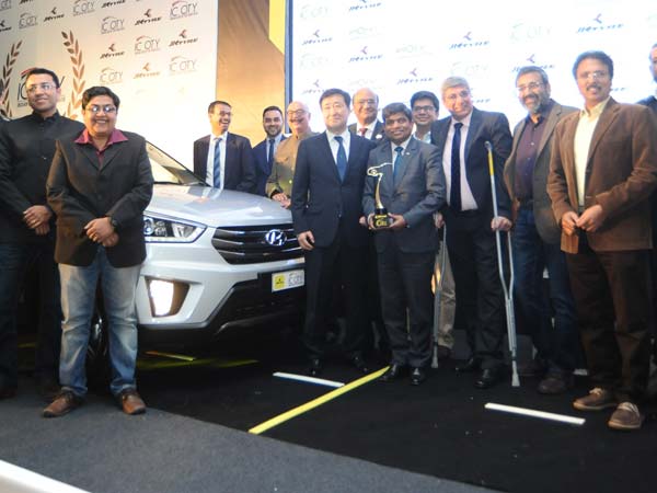 14 మంది ద్వారా ఎంపిక