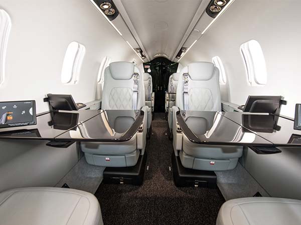 బాంబర్‌డియర్ లియర్‌జెట్ 75 గురించి 