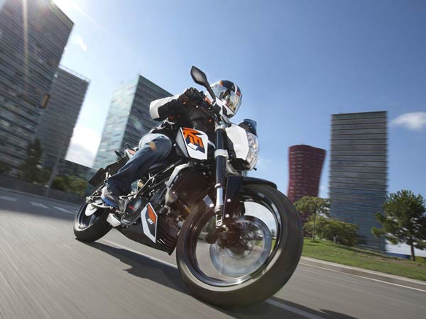 కెటిఎమ్ డ్యూక్ 200 ఫీచర్లు