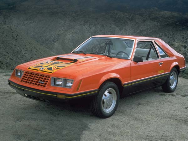  ఫోర్డ్ మోటార్స్ మూడవ తరానికి చెందిన మస్టాంగ్ కార్లు 