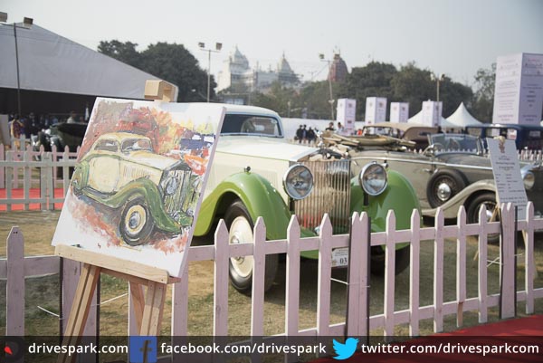 21 గన్ సెల్యూట్ ర్యాలీ: ఎర్ర కోట ముందు తాతల కాలం నాటి కార్లు, బైకులు