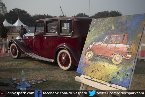 21 గన్ సెల్యూట్ ర్యాలీ: ఎర్ర కోట ముందు తాతల కాలం నాటి కార్లు, బైకులు