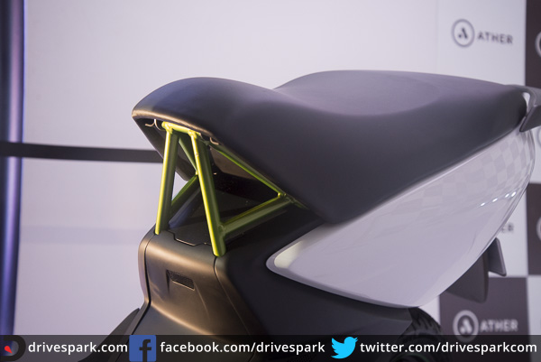 మొదటి స్కూటర్‌తో మార్కెట్లోకి ఎంట్రీ ఇచ్చిన అథర్ టూవీలర్స్