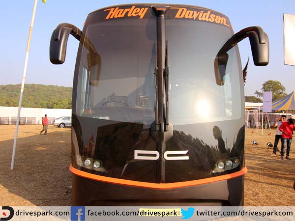 భారత దేశపు మొదటి మొబైల్ షోరూమ్ 