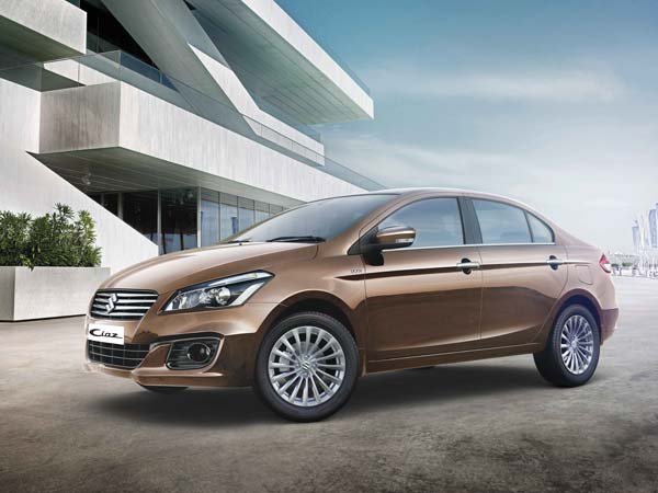 మారుతి సుజుకి సియాజ్ సెడాన్ కారును అందిస్తున్న వివిద రకాల వేరియంట్లు