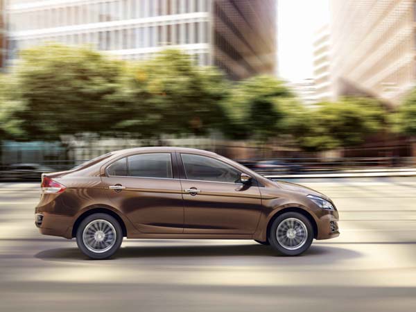 సియాజ్ ఆటోమేటిక్‌ను విడుదల చేసిన మారుతి సుజుకి