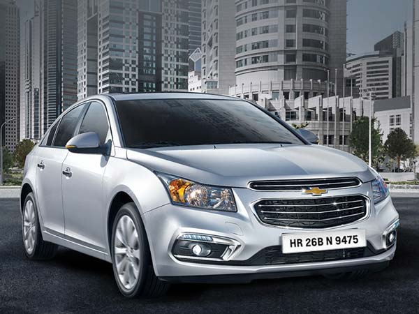 షెవర్లే క్రూయిజ్ పాత మరియు క్రొత్త ధరలు 