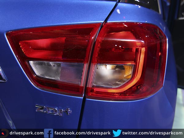 నెక్సా షోరూమ్ ద్వారా 