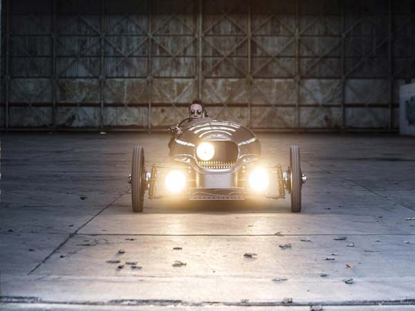 మూడు చక్రాల వాహనాలలో సరికొత్త శకం: ఎలక్ట్రిక్ మోర్గాన్