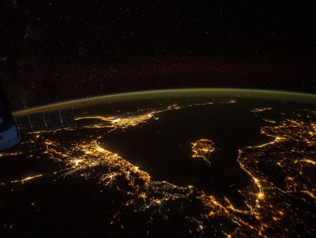 ఏడాది తరువాత అంతరిక్షం నుండి వచ్చిన వారి అనుభవాలు 