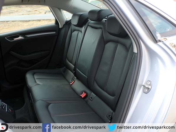 సీటింగ్ మరియు సౌకర్యాలు 