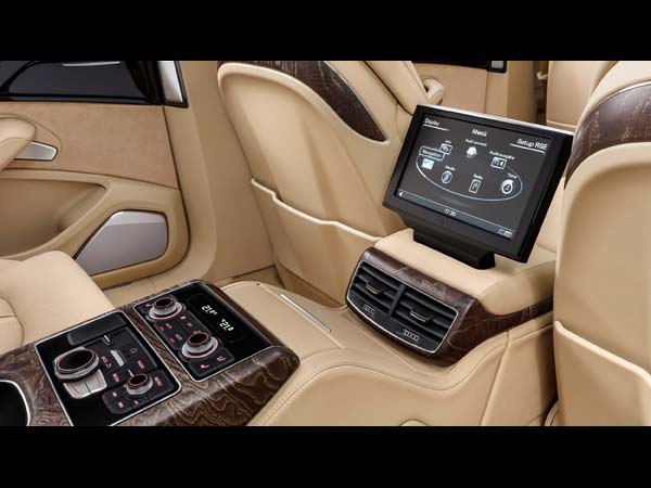  నార్వే రాజు కోసం ప్రత్యేకంగా విస్తరించబడిన ఆడి ఏ8ఎల్ 