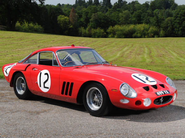 చిన్నపుడే చదువులకు స్వస్తి: నేడు ప్రపంచ ఉత్తమ ఫెరారి డీలర్...!!