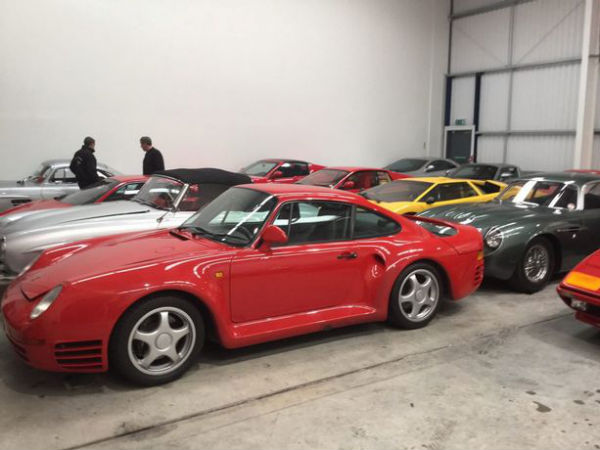 చిన్నపుడే చదువులకు స్వస్తి: నేడు ప్రపంచ ఉత్తమ ఫెరారి డీలర్...!!