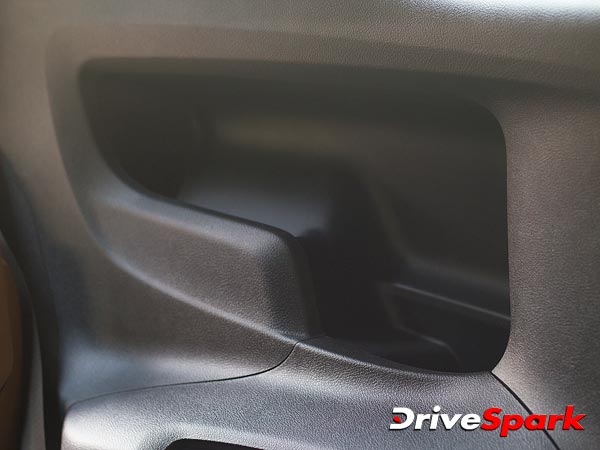 క్రిస్టాగా కొనసాగుతున్న ఇన్నోవా: టెస్ట్ డ్రైవ్ సంభందించి సమగ్ర విమర్శ