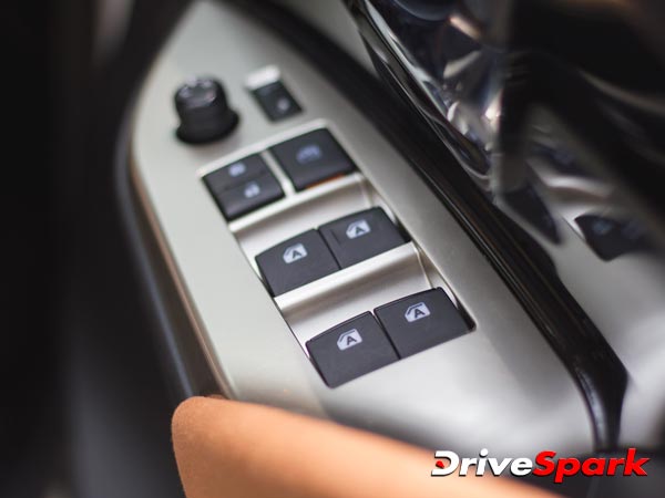 ఫీచర్లు 