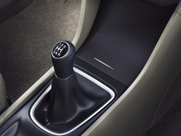 ట్రాన్స్‌మిషన్ వివరాలు 