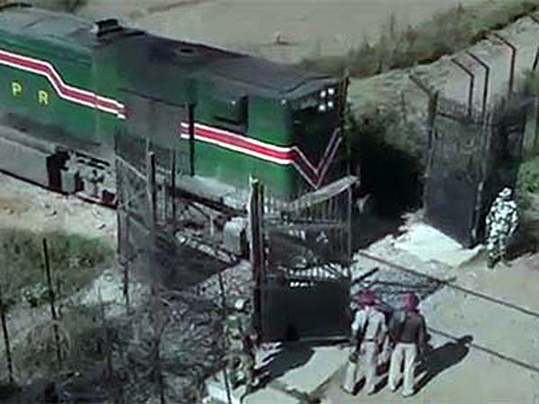 షెవర్లే ఎసెన్షియా కాంపాక్ట్ సెడాన్ 