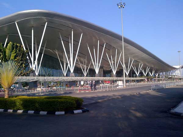 03. బెంగళూరు అంతర్జాతీయ విమానాశ్రయం 