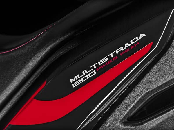  డుకాటి మల్టీస్ట్రాడా 1200 పైక్స్ పీక్