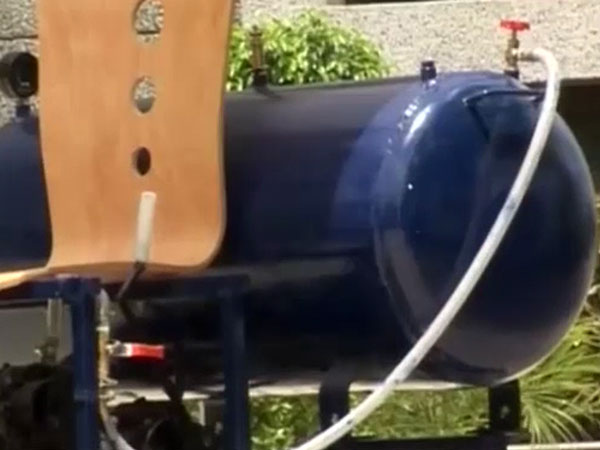 డీజల్, పెట్రోల్‌లతో కాదు గాలితో నడిచే కారు...!!