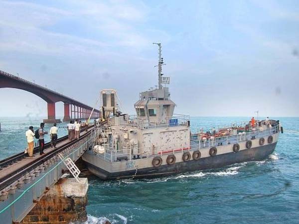 ఆశ్చర్యం కలిగించే ధృడం